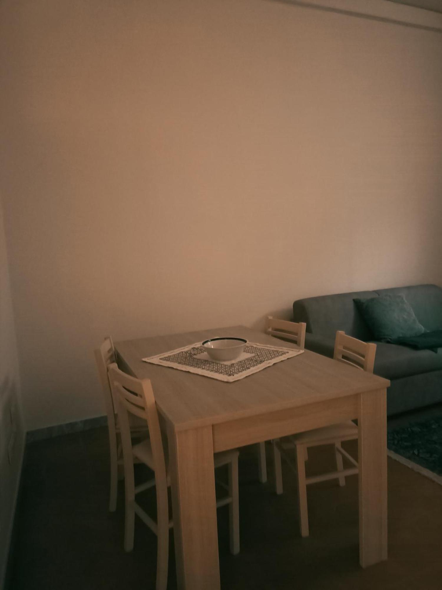 Gem In The City Center Of Lucca With Air Conditioning - Exclusive Ground Floor House Inside The Walls Close To Botanical Garden And Piazza San Martino Villa Exterior photo